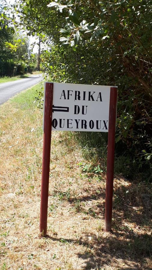 Maison D'Hotes Afrika Du Queyroux Ginestet Buitenkant foto